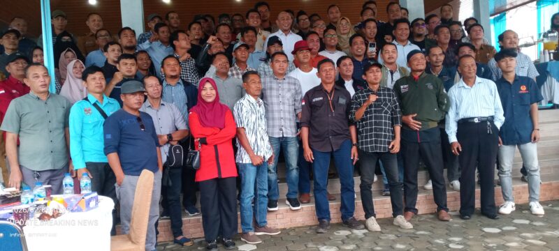 0-4160x1872-0-0#